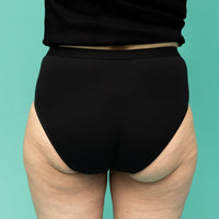 Sehr leichter, saugfähiger Inkontinenz-Slip für Damen