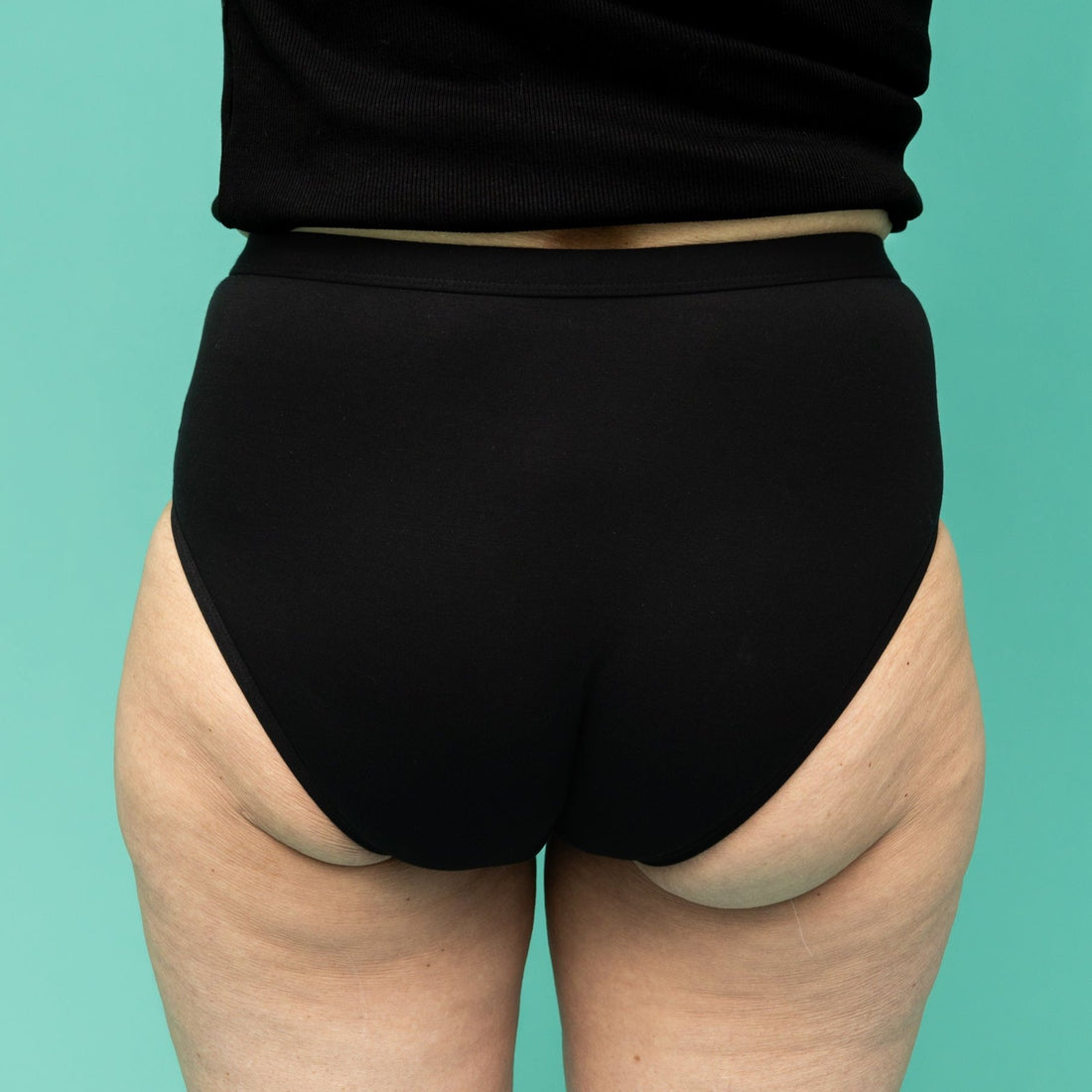 Sehr leichter, saugfähiger Inkontinenz-Slip für Damen